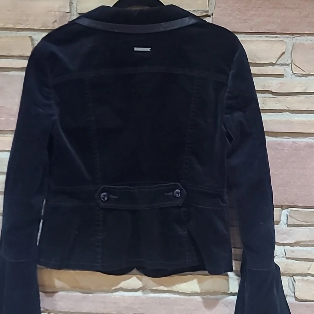 DKNY | Velvet Jacket - Picture 4 of 10